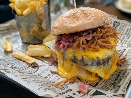 Wendy's Triple Cheeseburger